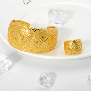 Ensemble de bijoux Zeadear, élégant, classique, bracelet et bague en 2 pièces, avec un ensemble en or 18 carats - Product Image 4