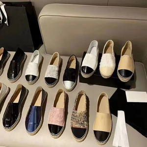 Zapatillas de Diseñador de Lujo para Mujer, Mocasines Planos de Piel de Oveja, Cómodos y Casuales, con Costuras, Estilo Espadrille - Product Image 1