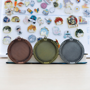 Medallas en Blanco de Doble Cara de Primera Calidad, Listas para Entregar, con Superficie Lisa para Regalos Personalizados - Product Image 3