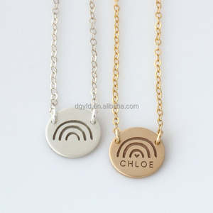 Collana a disco arcobaleno in acciaio inox oro 18K personalizzato mamma mamma Baby nome collane incise - Product Image 4