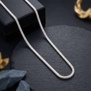 Elegante Collar de Cadena Fina Plateada para Hombre, Diseño de Eslabones Moderno, Joyería de Moda, Accesorio para Suéter, para Uso Diario y Fiestas - Product Image 3