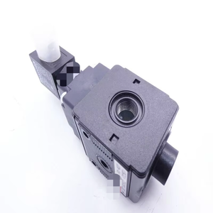 0821300922 Unidad de mantenimiento de aire FD:407 + 1824210243 Nuevo Original Listo Stock Automatización industrial PAC PLC dedicado - Product Image 1