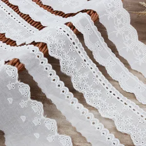 Luxury Fashion Wholesale Embroidery Cord Lace Fabric White Lace Trim Guipure Trimming Fabric