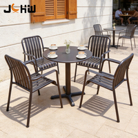 Ensemble de mobilier de patio extérieur en aluminium sur mesure de l'usine de Foshan, table et chaises pour café et restaurants.