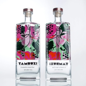 Bouteilles à liqueur en verre de haute qualité pour whisky, vodka, rhum et autres spiritueux haut de gamme avec options d'impression de logo personnalisé - Product Image 1