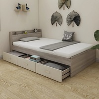Neu eingetroffen: Komplettes Schlafzimmer-Möbelset aus Holz mit Holzrahmen-Kopfteil