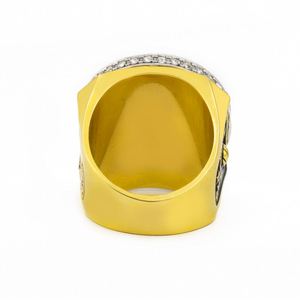 Anello Personalizzato da Campionato 2026 con Zirconia Pave Completo, Logo Animale 3D e Accento in Smalto per i Vincitori della Lega Universitaria - Product Image 4