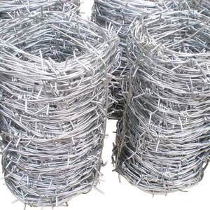 Fil <span class=keywords><strong>barbelé</strong></span> galvanisé à double torsion <span class=keywords><strong>de</strong></span> haute résistance et qualité supérieure Bwg 15*500m - Product Image 3