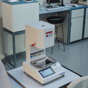 ISO 1133 ASTM D1238 Schmelzindex-Tester Digitale Anzeige Automatische MFR MVR Testmaschine für PP PE Kunststoffgranulate - Product Image 1