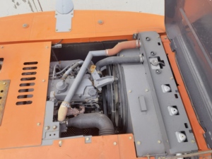 Excavatrice Hitachi ZX200 presque neuve avec bras long, poids opérationnel de 20 tonnes, moteur de 110 kW, pompe et roulement - Product Image 6