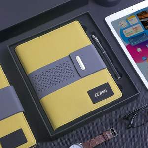 Libreta <span class=keywords><strong>Agenda</strong></span> A5 con Cargador Inalámbrico USB y Banco de Energía con Logotipo LED Personalizado, 8000 mAh, Diario de Cuero - Product Image 3