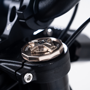 79Bike LYNX 10000W Moto électrique tout-terrain, batterie au lithium 72V, moto électrique pour adultes, moto électrique de motocross - Product Image 2