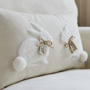 Housse de coussin décorative moderne en lin à motifs floraux, avec applique 3D, étiquette Kraft, couleur crème neutre, amovible, lavable, fermeture éclair - Product Image 4