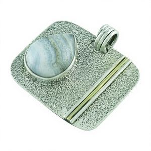 Colgante Hecho a Mano de Plata de Ley 925, Estilo Romántico, con Piedra de Ágata Azul, Detalles en Oro de la India, Colgantes Finos - Product Image 1