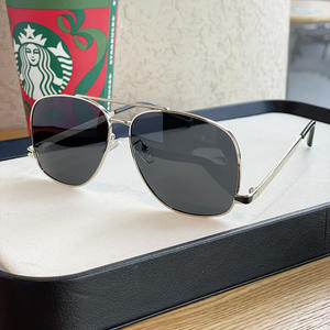 نظارات شمسية جديدة لعام 2026 بنفس الطراز للنساء، إحساس فاخر، نظارات شمسية مستقطبة للقيادة للرجال، عصرية - Product Image 1