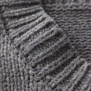 <span class=keywords><strong>Pull</strong></span> en maille de polyester uni à col en V et manches courtes pour <span class=keywords><strong>femme</strong></span>, style coréen, collection hiver, transfrontalier <span class=keywords><strong>AliExpress</strong></span> YALTEI - Product Image 3