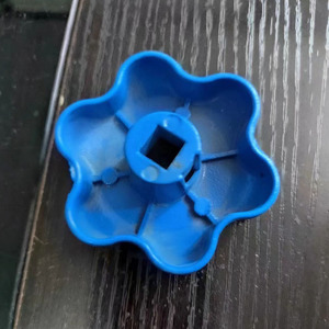 Válvula de Cilindro Elring QF-2 de Cobre con Tornillo de Cabeza Hexagonal, Volante y Resorte para Tanque de Oxígeno - Product Image 4
