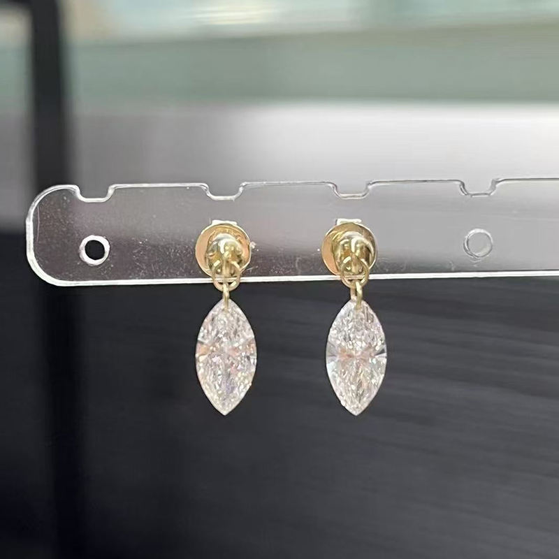 10K yellow gold AUDE0003411