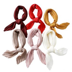 Écharpe pliante imprimée élégante de couleur unie pour femmes, accessoire de cou plissé, collection 2022, offre spéciale - Product Image 1
