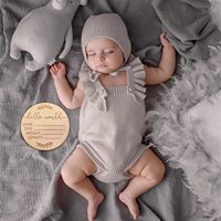 Panneau de naissance réutilisable en bois gravé avec le nom du bébé, rond, 10 cm, « Hello World », accessoire photo pour nouveau-né, cadeau de naissance pour la chambre de bébé