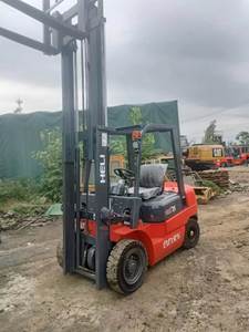 รถยกดีเซลไฟฟ้า Heli 2.5 ตัน มือสอง สำหรับใช้งานบนพื้นที่ขรุขระ พร้อมการรับประกัน 2 ปี ประสิทธิภาพสูง ประหยัดน้ำมัน ความยาวงา 1200 มม. - Product Image 3