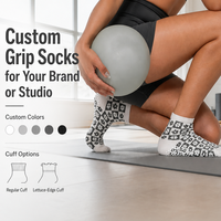 Chaussettes mi-mollet à carreaux gris et blancs personnalisées avec motif floral, antidérapantes, pour femmes, idéales pour le Pilates, le yoga, la gym et l'entraînement.