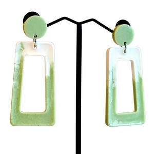 Pendientes de Aro con Diseño Geométrico de Resina Acrílica, Chapados en Oro, Joyería de Moda para Mujer, Pendientes de Fiesta - Product Image 6