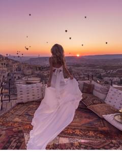 Satin blanc plage vacances voyage robe Super fée lumière robe de mariée Sexy jarretelle traînant longue <span class=keywords><strong>jupe</strong></span> vêtements pour femmes - Product Image 1