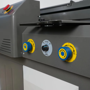Machine à relier automatique à écran tactile A4 320mm papier côté colle <span class=keywords><strong>reliure</strong></span> parfaite <span class=keywords><strong>pour</strong></span> livres vente en gros - Product Image 3