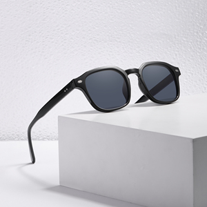 2025 Logo personnalisé Noir Mode PC Shades Classic Gafas Vente en gros Lunettes de soleil à monture carrée pour hommes - Product Image 1