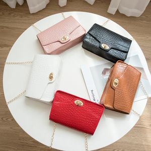 Fashionable Women's Crocodile Pattern Shoulder <b>Bag</b> Zip Closure Cross-Body Chain Lock Single Handle <b>Small</b> Square All Shoulder <b>Bag</b> - Product Image 1