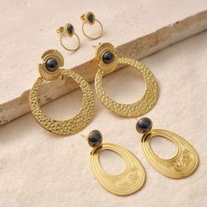 Bijoux en acier inoxydable personnalisables, plaqués or 18 carats, durables et élégants, parfaites pour les cadeaux uniques, boucles d'oreilles pendantes - Product Image 5