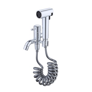 Pistolet pulvérisateur WC à une entrée et deux sorties, <span class=keywords><strong>mini</strong></span>-vanne d'angle, buse de chasse d'eau pressurisée pour toilettes domestiques - Product Image 1