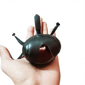 Capucha de cetrería árabe personalizada, hecha a mano, de cuero suave, para entrenamiento de aves, capucha profesional de cuero suave para cetrería árabe, para halcones y halcones reales. - Product Image 1