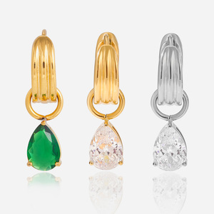 Pendientes de Zirconia con Corte de Pera Chapados en Oro, Joyería Moderna para Mujer para Fiestas - Product Image 3