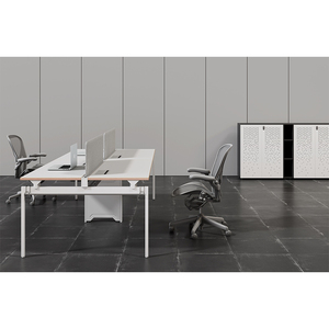 Escritorios y Estaciones de Trabajo Modernos, Modulares, Personalizados, Duraderos, de Madera, para Área Abierta, con Divisiones para Computadoras Portátiles - Product Image 5