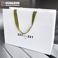 Sacs en papier de luxe personnalisés avec impression UV, logo de marque, pliables, sacs de shopping pour boutique
