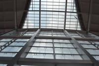 Estructura de Acero para Almacenes, Techos de Paneles de Vidrio PC, PVC, PE, PU, Decoración de Hoteles y Salones, Precio de Fábrica, GB ISO, 70 Años de Servicio