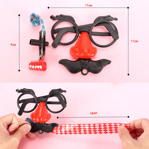 Accessoires de photomaton : Lunettes amusantes avec nez et moustache pour la fête du Poisson d'avril, durables, moulées par injection - Product Image 2