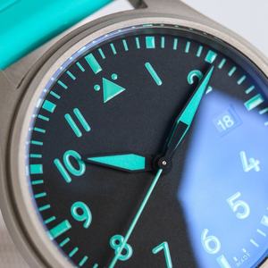 นาฬิกาปฏิทินแบบกลไกพร้อมดีไซน์แฟชั่นทันสมัยและสายสีเขียว - Product Image 5