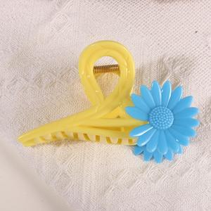 กิ๊บติดผมพลาสติกลายดอกเดซี่สีใหม่ กิ๊บหนีบผมแฟชั่นรูปดอกไม้ กิ๊บหนีบผมทรงฉลาม ขายส่ง - Product Image 5