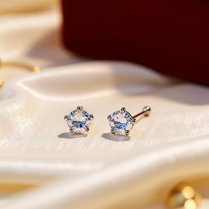 Orecchini a perno E1371 con zirconi taglio principessa 8x8mm, montatura a griffe, gioielli classici unisex di alta qualità - Product Image 2