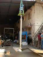 Agitateur mobile avec pompe à moteur et roulement pour le mélange de fluides à haute viscosité et le traitement chimique, conception de réservoir compact