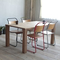 Chaises de restaurant en métal industriel empilables en acier et contreplaqué pour événements