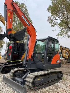 Miniexcavadora Doosan DX60 usada de alta calidad en stock, bien mantenida después de una inspección completa, pocas horas de trabajo, motor original - Product Image 2