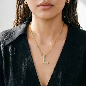 Collana con Ciondolo Personalizzato in Oro 18k Placcato con Zirconi Cubici Bianchi, Gioielli Raffinati all'Ingrosso per Donne e Bambini - Product Image 4