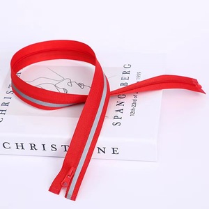 Cremalleras <span class=keywords><strong>de</strong></span> bloqueo automático personalizadas al por mayor 3 # cremalleras <span class=keywords><strong>de</strong></span> nylon <span class=keywords><strong>abiertas</strong></span> reflectantes - Product Image 4
