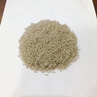 Les fabricants fournissent des particules de plastique recyclé LDPE