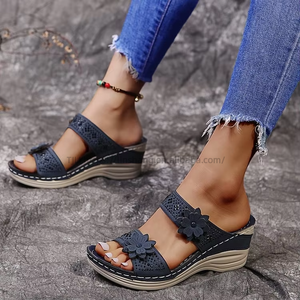 Women's Retro Casual Flower Wedge Slippers Cross-Border Trade <b>Plus</b> <b>Size</b> Spring Summer New One-Strap Platform Design - Product Image 1