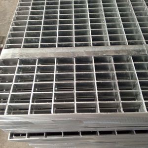 Grille en acier au carbone galvanisé à chaud - Antidérapante, à dents, robuste pour passerelles industrielles et couvercles de fossés de villas - Product Image 5